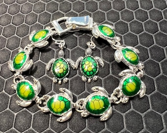 Ensemble bracelet et boucles d'oreilles tortue vert et jaune en argent sterling