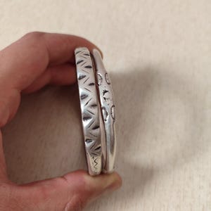 Antike Berber Armspangen: Marokkanischer Tribalschmuck, Mid-Century