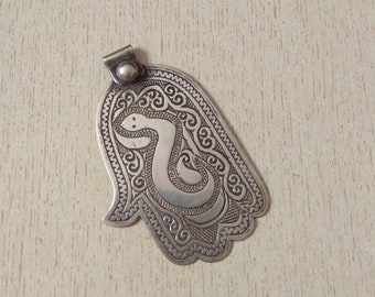 Moroccan Silver Berber Hand of Fatima "Khamsa", Berber Pendants, Moroccan Jewelry