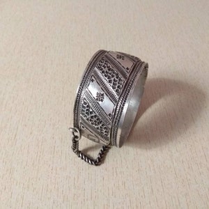 Antikes Silber Berber Armband aus Marokko, Berber Armbänder, marokkanischer Schmuck