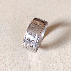 Antikes Silber Berber Armband aus Marokko, Berber Armbänder, marokkanischer Schmuck