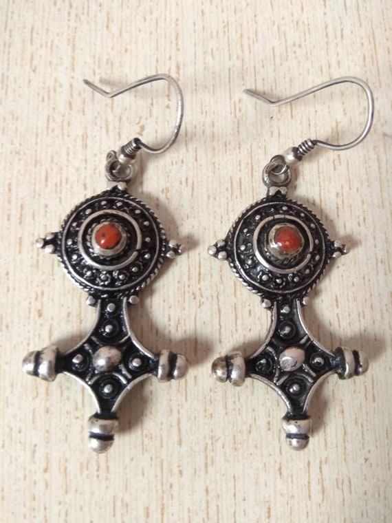 Moroccan Silver Southern Cross Earrings with Cora… - image 6