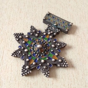モロッコ シルバー ベルベル エナメル クロス ペンダント、ベルベル ペンダント、モロッコ ジュエリー