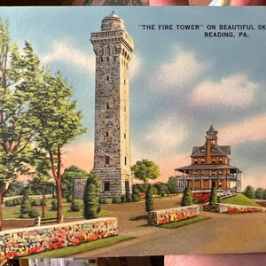 Fantástico cartão postal de linho antigo da Torre de Fogo na Skyline Drive em Reading, Pensilvânia