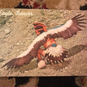 Kolorowa pocztówka Indian Eagle Dancer Pueblo autorstwa Freda Fultona Dexter Press