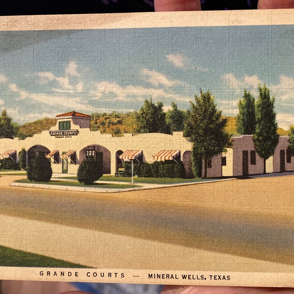 Beautiful Antique Linen Postcard of Grande Courts in Mineral Wells, Texas