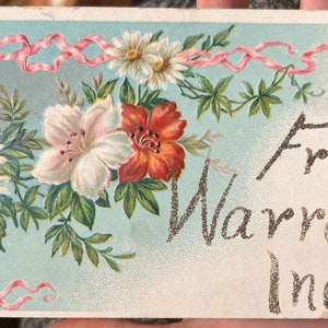 Lindo cartão postal antigo com lírio em relevo de Warren, Indiana