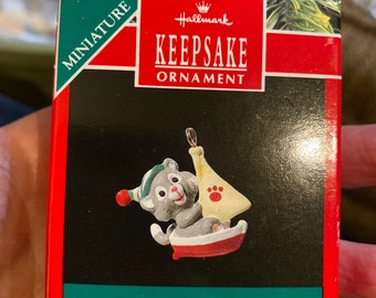 Hallmark Keepsake Ornament Minature New Collector’s Series Kittens in Toyland