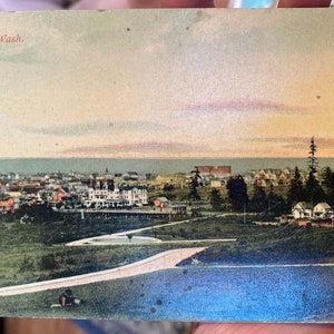 Bellissima cartolina fotografica RPPC colorizzata antica di Everett, Stato di Washington 1911, sede di Boeing