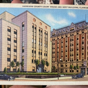 Belle carte postale antique du palais de justice du comté de Harrison et du bâtiment Goff à Clarksburg, Virginie-Occidentale