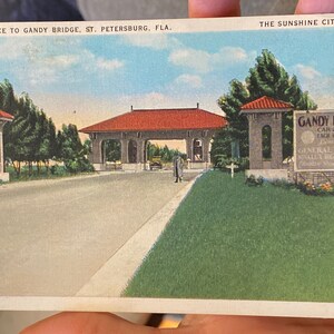 Lindo cartão postal de linho antigo de entrada para a Ponte Gandy em São Petersburgo, Flórida