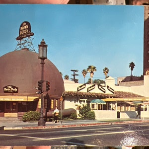 Schöne Vintage Postkarte von The Brown Derby Restaurant am Wilshire Boulevard in Los Angeles, Kalifornien