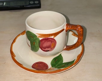 Beautiful Antique 1939-80s Franciscan Ware Apple Cups and Saucers ONE SET
