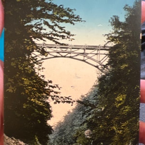 Wunderschöne antike kolorierte Postkarte der Hardwick Academy in Hardwick, Vermont
