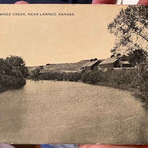Schöne antike RPPC Echt Foto Postkarte von Szene auf Pawnee Creek bei Larned, Kansas