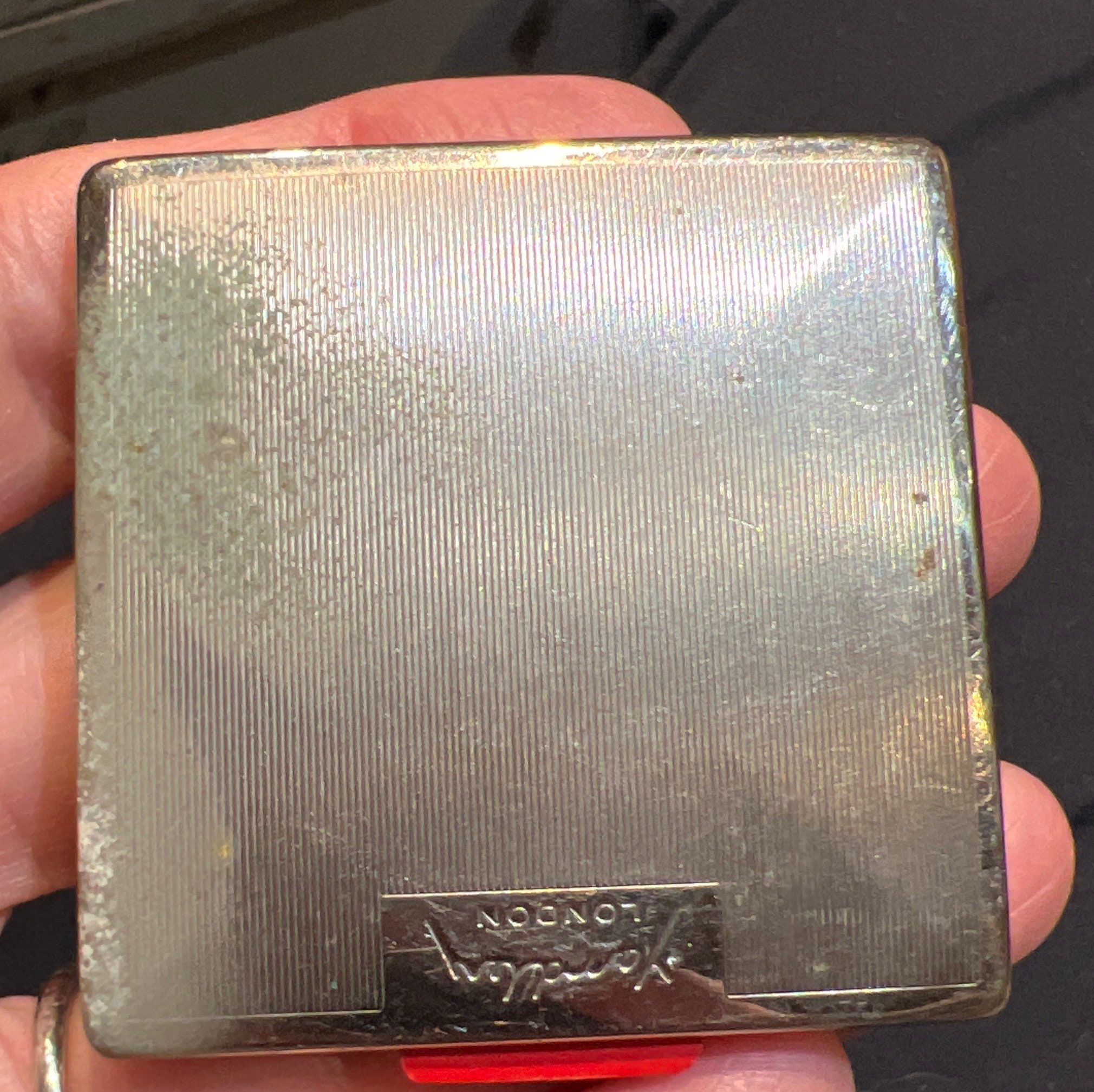 クールなアンティークヤードレーロンドンパウダーコンパクト - Etsy 日本