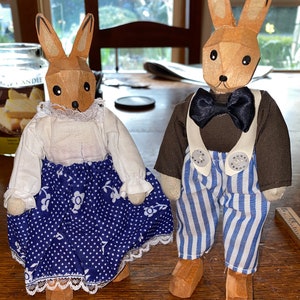 Darling Pair of Rare Vintage German Lotte Sievers Handcarved Wooden Bunny Rabbits