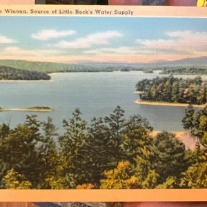 Mooie antieke linnen ansichtkaart van Lake Winona, bron van Little Rock's Water Supply, Arkansas