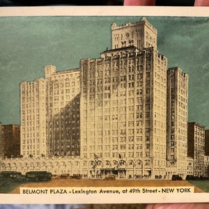 Schöne Antike Leinen Postkarte von Belmont Plaza an der Lexington Avenue in New York