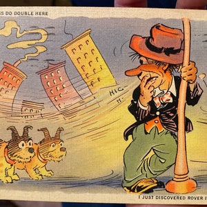 Drôle de carte postale en lin antique des années 1940 « Les choses vont double ici, je viens de découvrir que River est jumeau! »