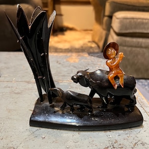 Cool Vintage Asian Water Buffalo Horn Sculpture Figure