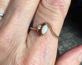 Lovely Vintage Bypass / Crossover Gold Electroplate Opal and Diamond Ring Size 7