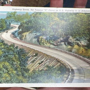 Wunderschöne Antike Postkarte der Straßenszene auf US Highway 71 in Arkansas Ozarks