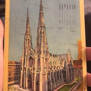 Lindo cartão postal de linho antigo colorido da Catedral de São Patrício, cidade de Nova York