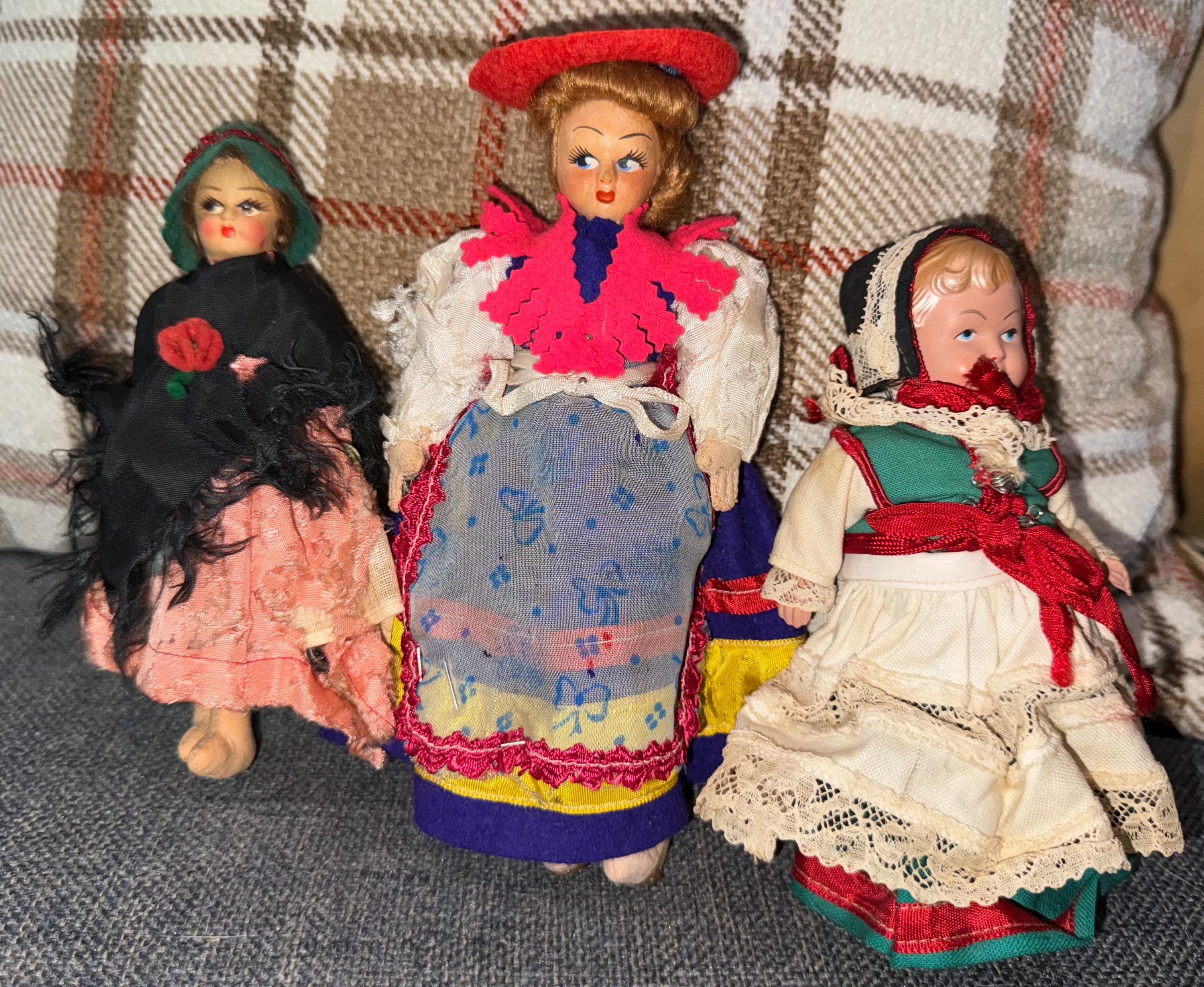 Poupées - Poupée De Collection:femme Corse Yeux Riboulants Hauteur 20cms Tbe 693570784