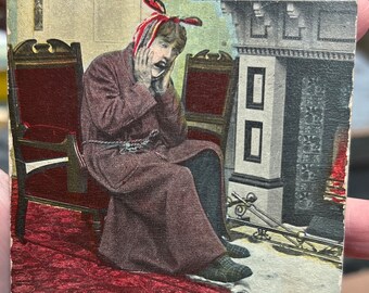 Jolie carte postale antique d’un homme avec ce qui ressemble à un mal de dents 1912
