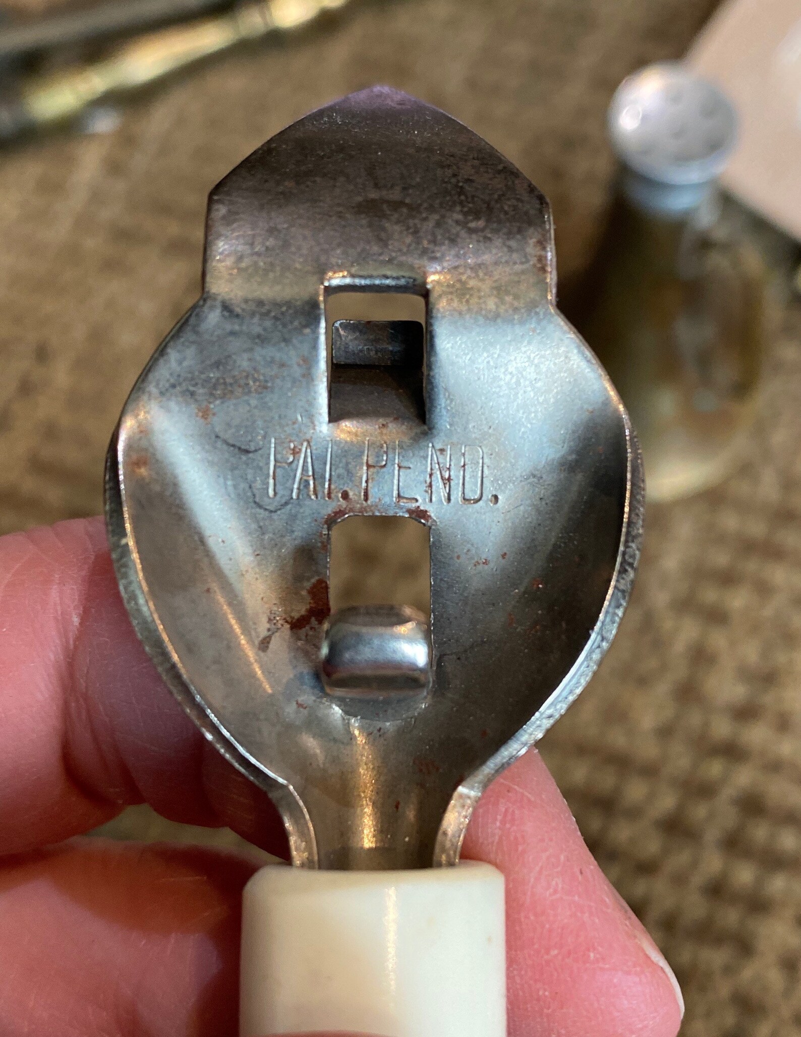 Fantastic Vintage Bottle Opener Veach Shell Service in Bowen Etsy