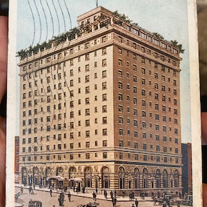 Fabuleuse carte postale colorisée antique du New Washington Hotel à Seattle, Washington 1907