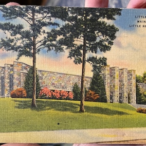 Lindo cartão postal de linho antigo do edifício principal do Zoológico de Little Rock em Little Rock, Arkansas