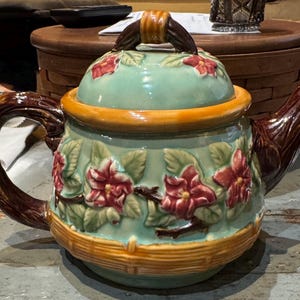 Lovely 1992 Majolica Seymour Mann Floral Teapot