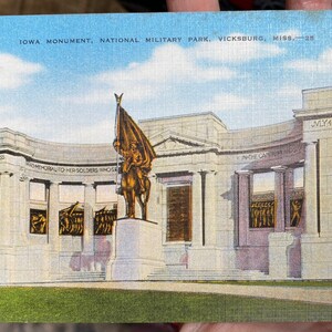 Antike Leinen Postkarte von Iowa Monument, National Military Park in Vicksburg, Mississippi