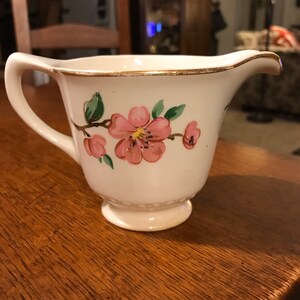 Gorgeous Antique 1951 Homer Laughlin Dogwood Creamer