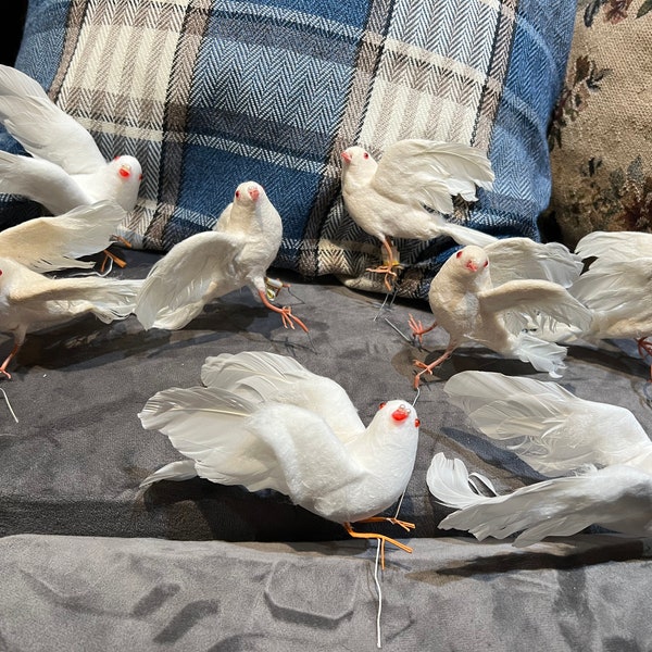 Cool Collection of 8 Antique Vintage Spun Cotton Feathered White Christmas Doves