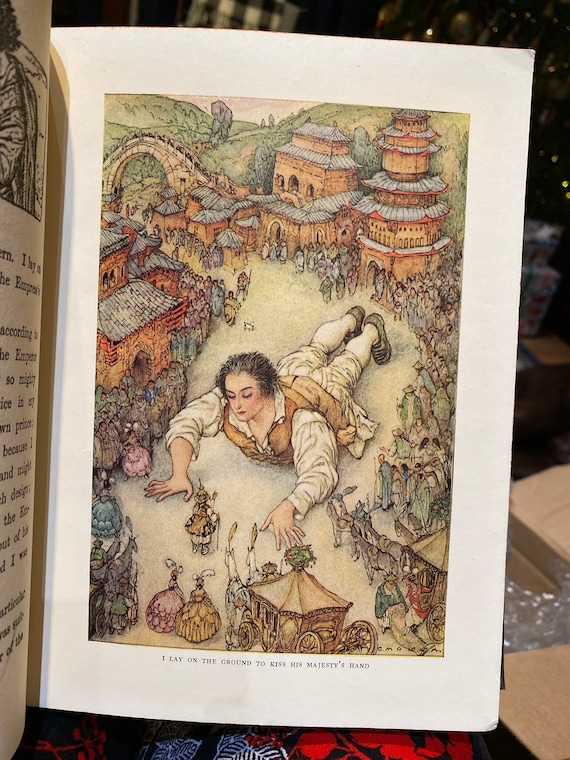 1920 年代のゴージャスなアンティーク「ガリバー旅行記