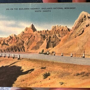 Leinen Postkarte vom BadLands Highway, Badlands National Monument, South Dakota