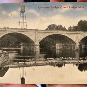 Antik Kolorierte Postkarte von Betonbrücke, Grand Ledge in Michigan 1917
