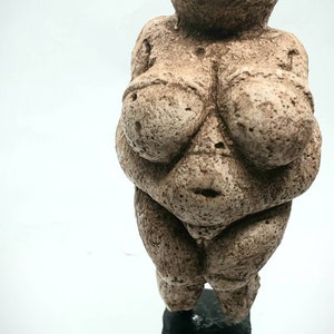 Venus von Willendorf, Österreich, Vilendorfska venera Female, replika replica Austria figur Skulptur Parastone prehistoric, mother Goddess image 1