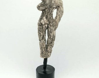 Venus vom Galgenberg, mother goddess, dancing woman replica