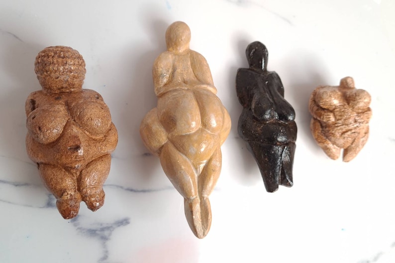 Venus von Willendorf, die Venus von Lespuque, Die Venus von Hohle Fells, DieVenus von Dolní Věstonice set image 1