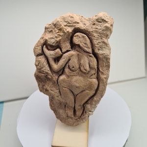 The Horn Venus, The Venus of Laussel, La Femme a la Corne