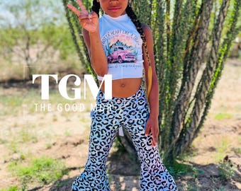 Holographic Leopard Cowgirl Outfit: Lainey Wilson Inspired Bell Bottom Set