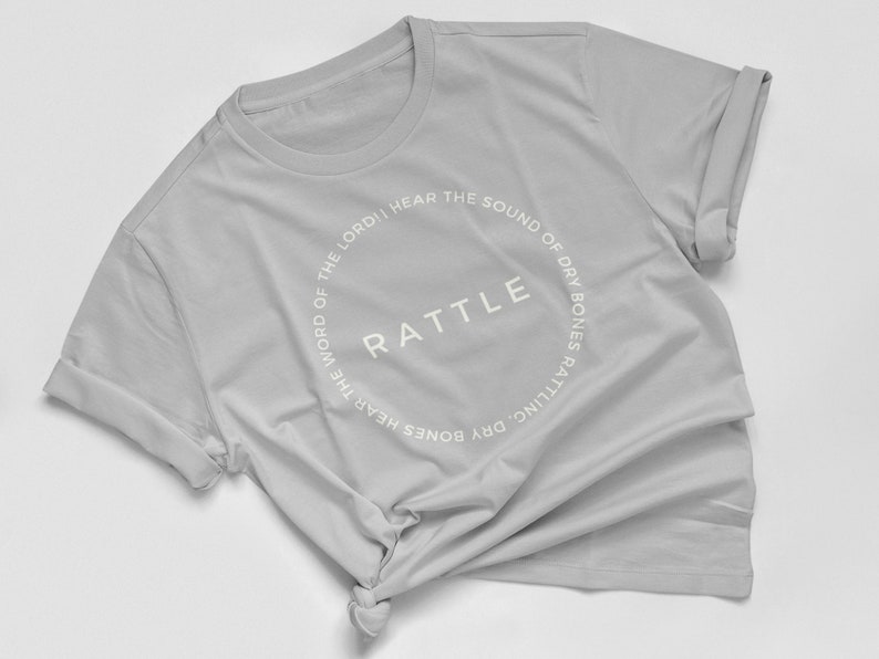 Maglietta personalizzata con sonaglio: abbigliamento cristiano Elevation Worship immagine 5