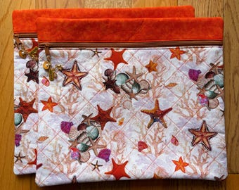 Bolsa para proyectos de punto de cruz acolchado con diseño del fondo marino