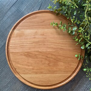 Nana's Kitchen Cutting Board,Grandma,Round,Personalized,Custom,Walnut,Cherry,Hard Maple,White Oak,Reversible,Mother's Day,Grandparent's Day, Cherry(no engraving)