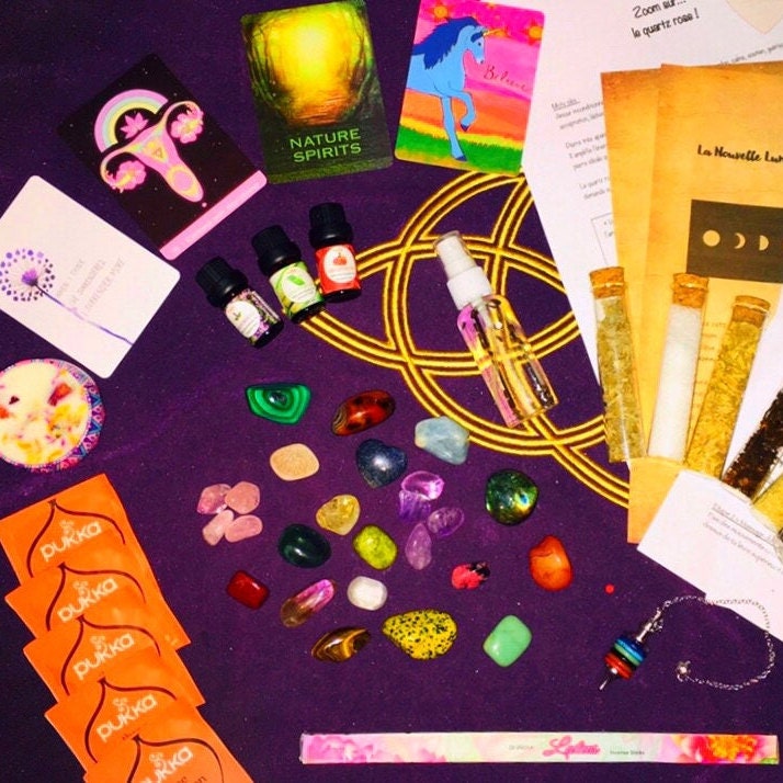 Box Spirituelle et Ésotérique Mini Petite - Ésotérisme Spiritualité Sophrologie Cristaux Encens Huil