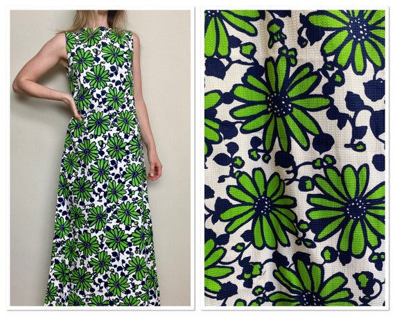 Vintage 1970s Green and Blue Daisy Print Maxi